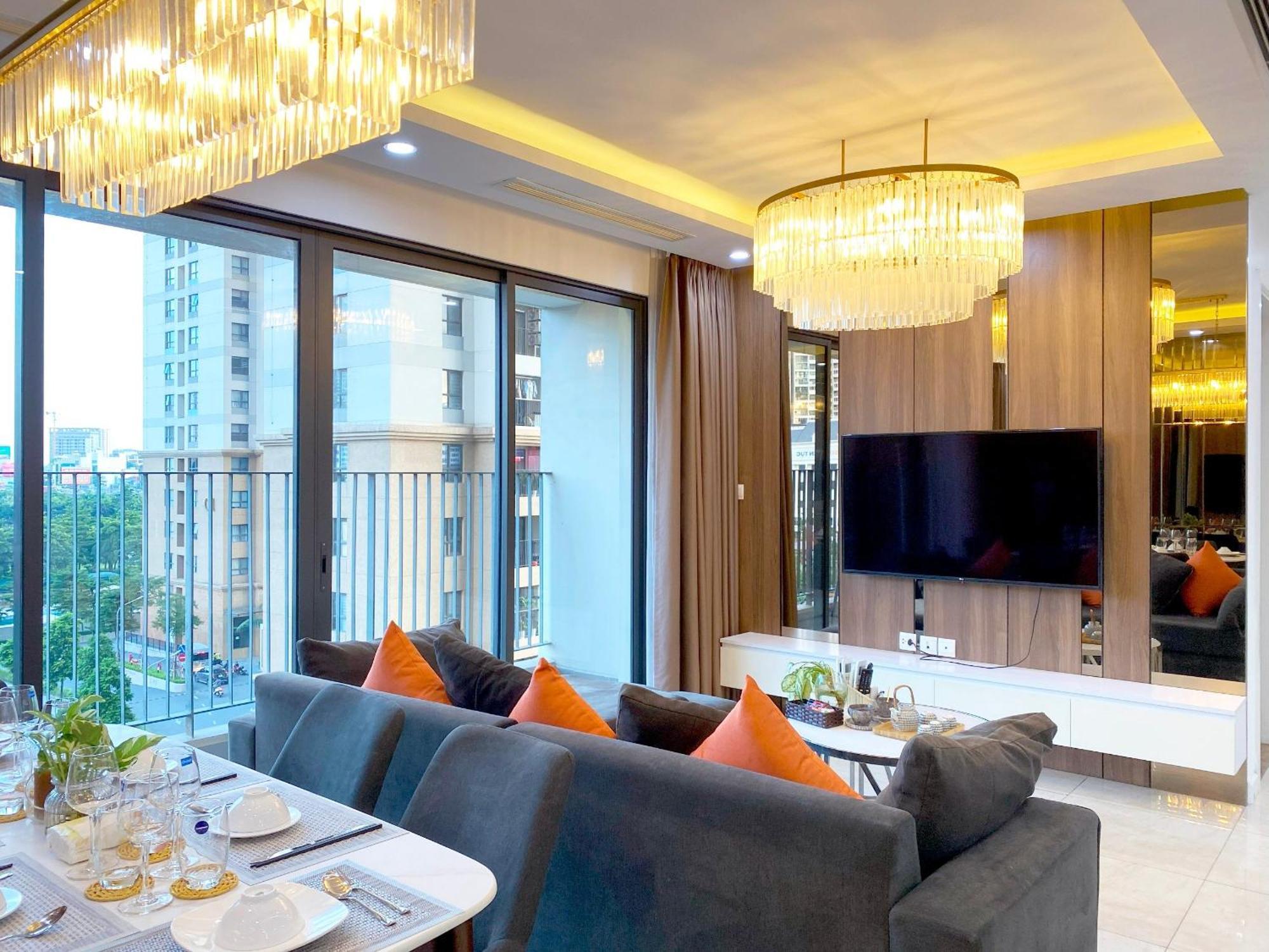 Til - Vinhomes D'capitale Elegance - Tran Duy Hung * Hà Nội